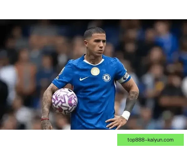 英超伊布拉希马·科纳特状态回暖，防线竞争力增强引关注