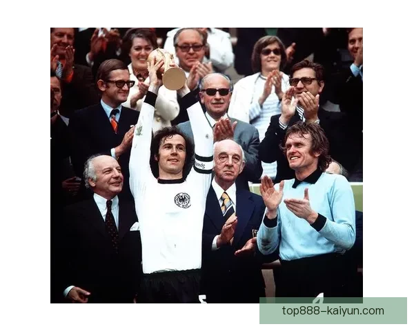 贝肯鲍尔职业高光：回顾他的传奇生涯与影响力分析